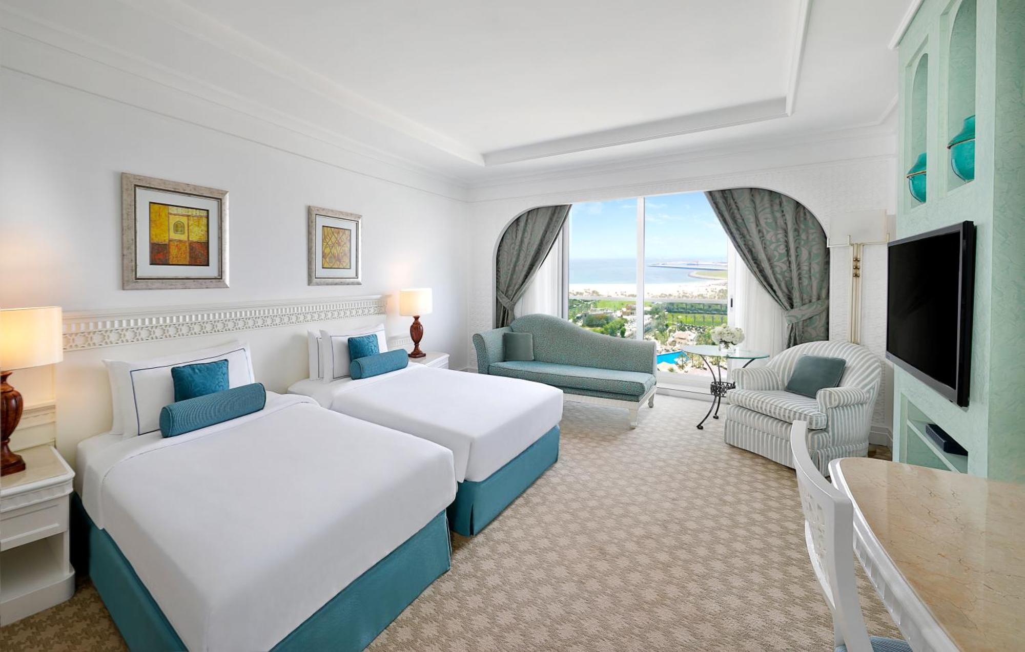 Al Habtoor Grand Resort, Autograph Collection Dubai Bagian luar foto Deluxe Room