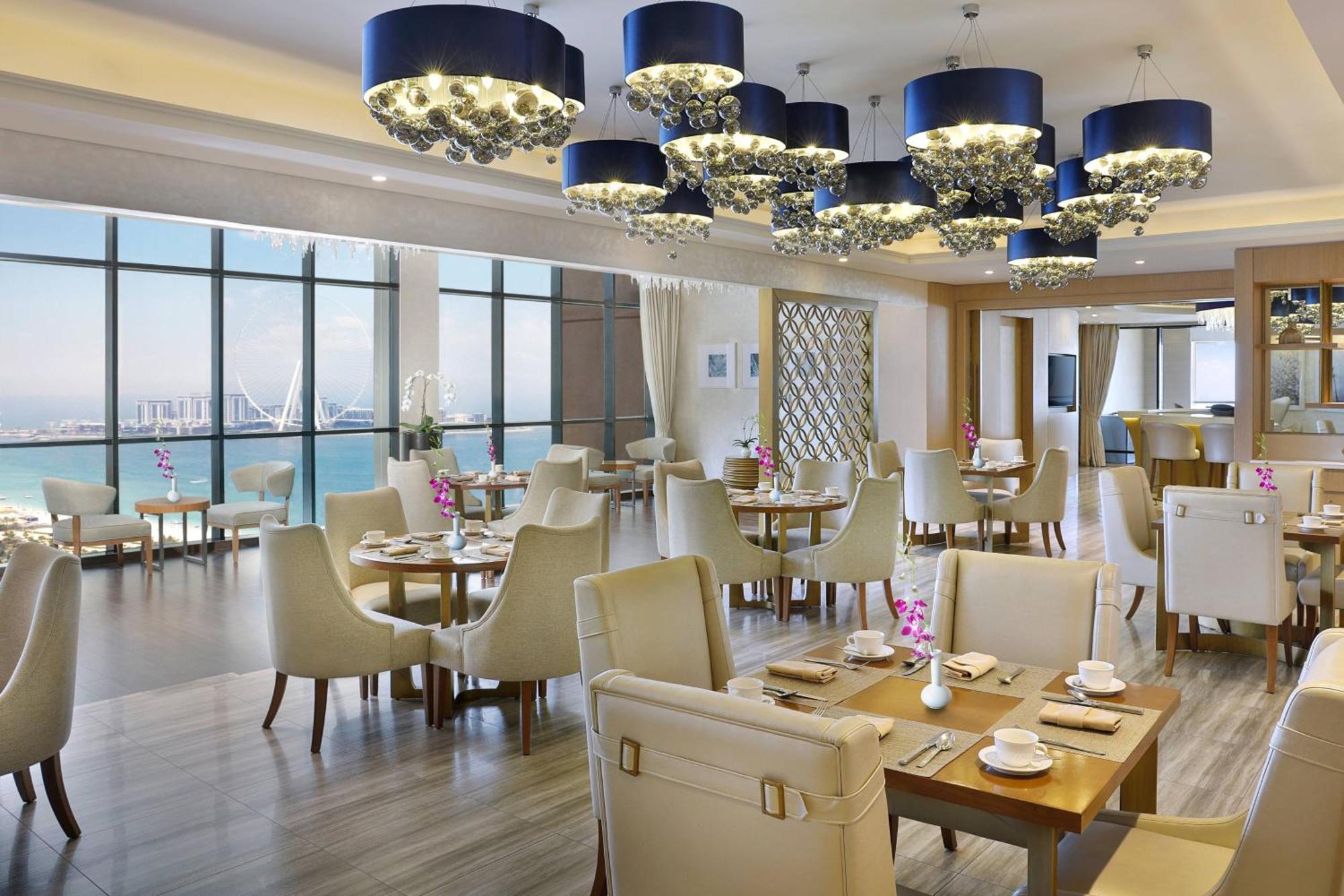 Al Habtoor Grand Resort, Autograph Collection Dubai Bagian luar foto The restaurant
