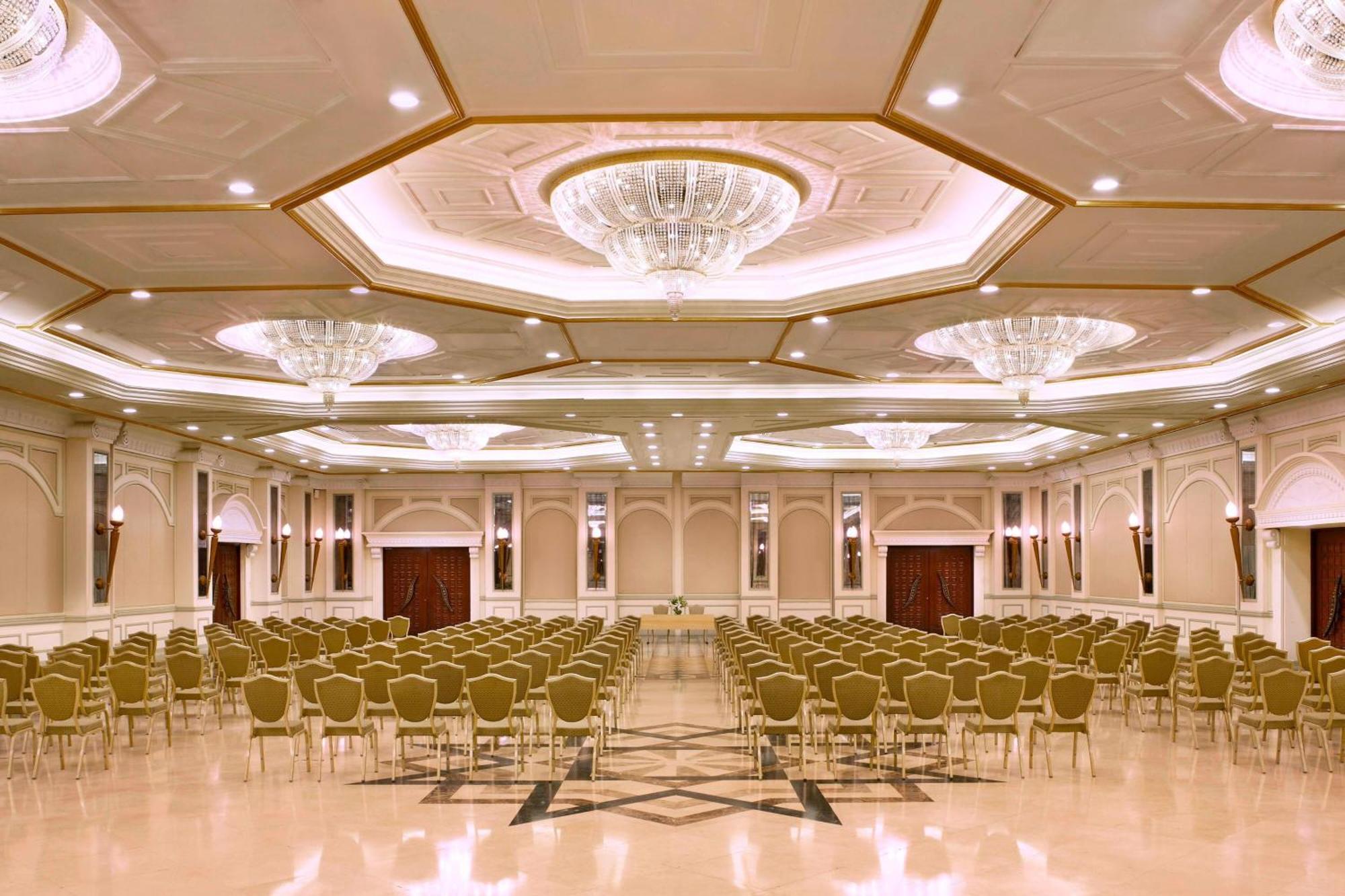 Al Habtoor Grand Resort, Autograph Collection Dubai Bagian luar foto The ballroom