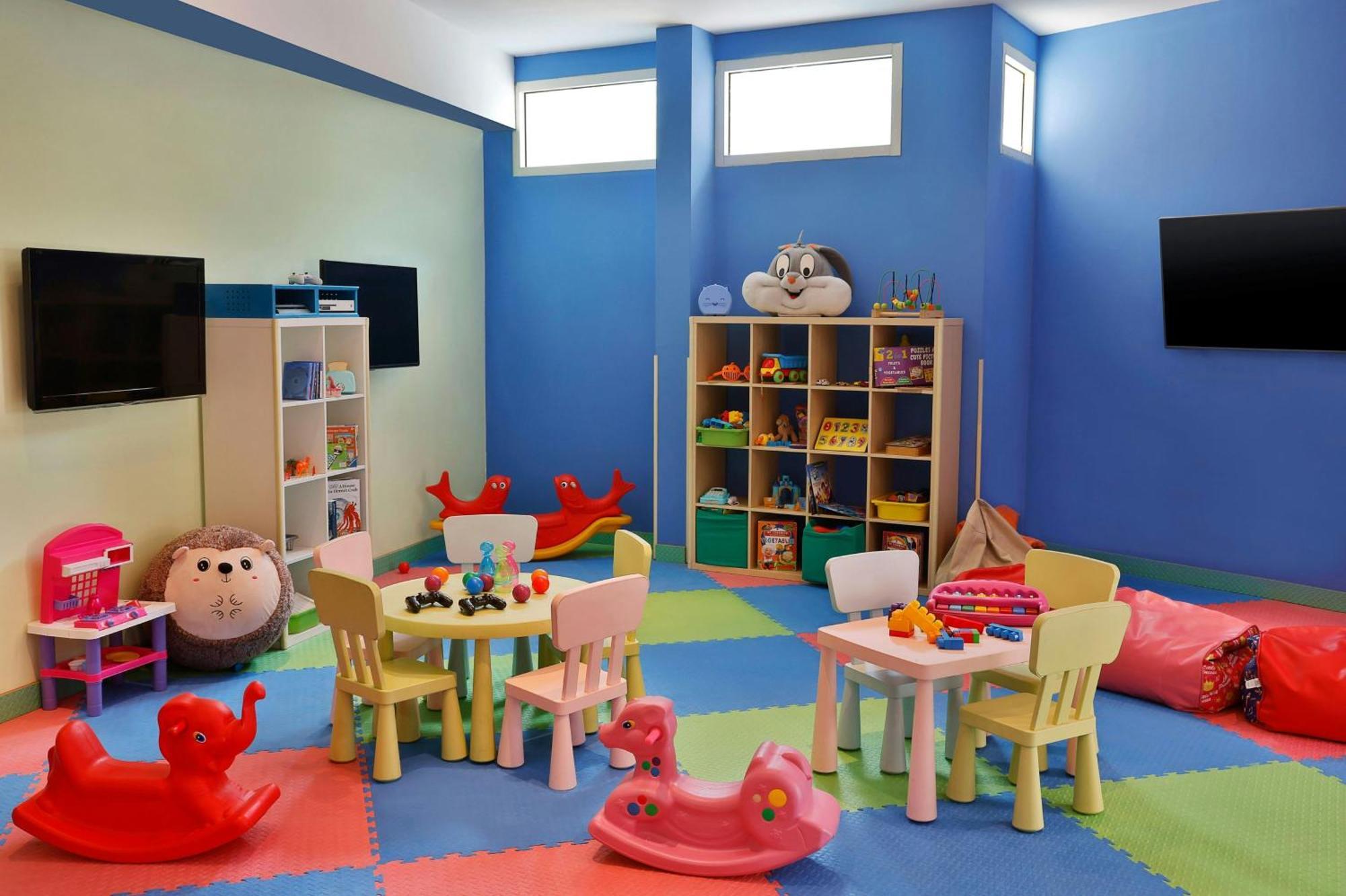 Al Habtoor Grand Resort, Autograph Collection Dubai Bagian luar foto A nursery