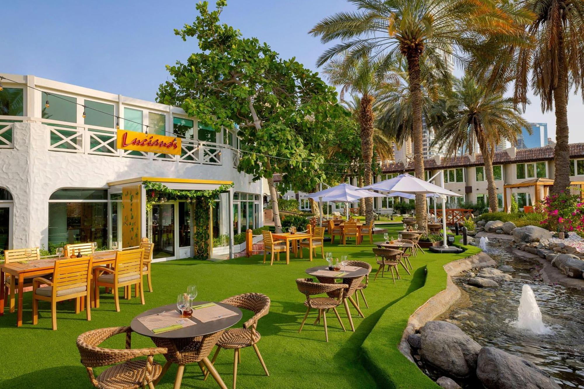 Al Habtoor Grand Resort, Autograph Collection Dubai Bagian luar foto The Village
